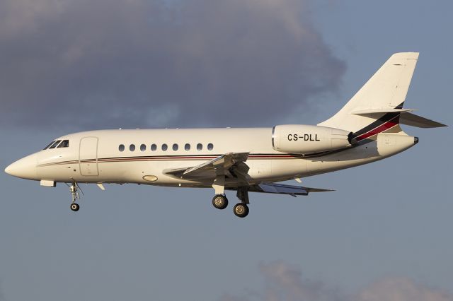 Dassault Falcon 2000 (CS-DLL)