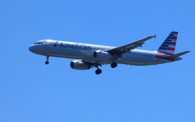 Airbus A321 (N537UW) - Shown here on approach is an American Airlines Airbus A321 in the Summer of 2018.