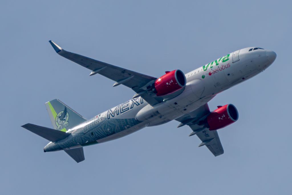 Airbus A320 (XA-VII)