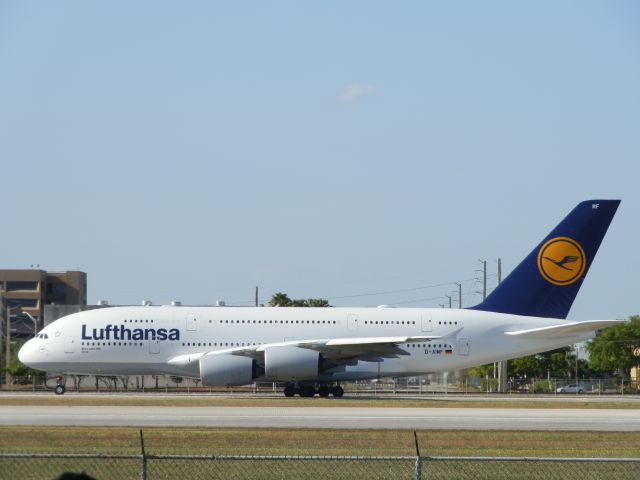 Airbus A380-800 (D-AIMF)