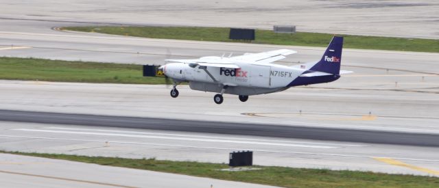 Cessna Caravan (N715FX) - FEDEX