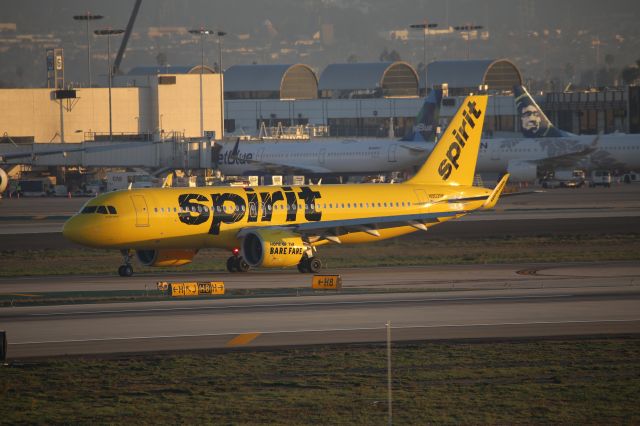 Airbus A320 (N902NK)