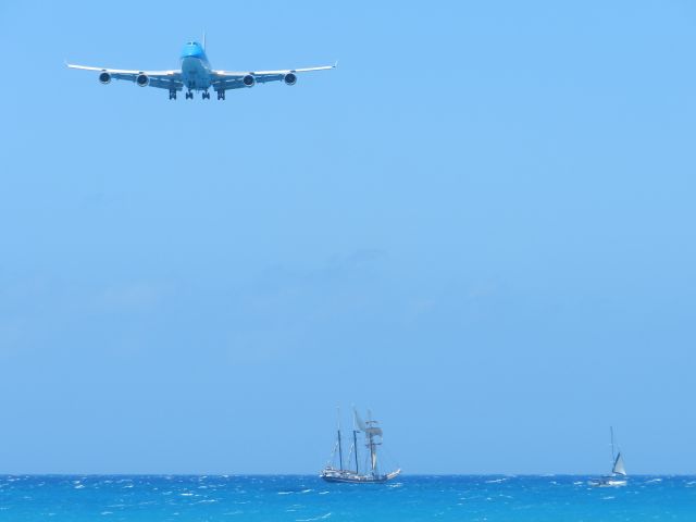 Boeing 747-400 (PH-BFY)