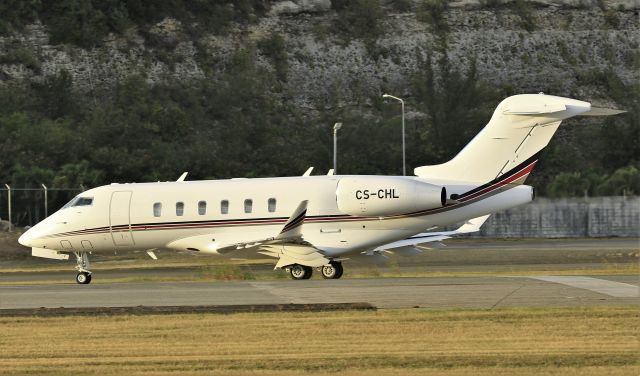 Canadair Challenger 350 (CS-CHL)