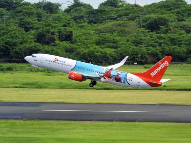 Boeing 737-800 (C-FDBD)