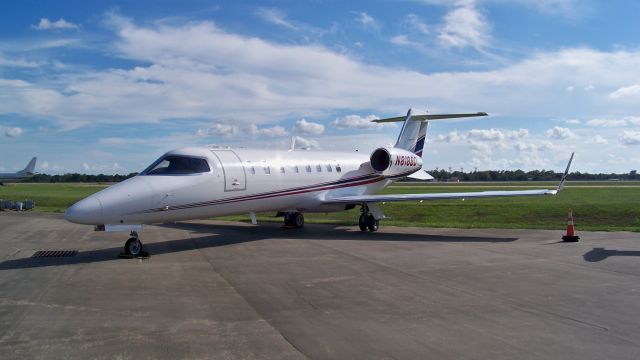 Learjet 45 (N818BD)