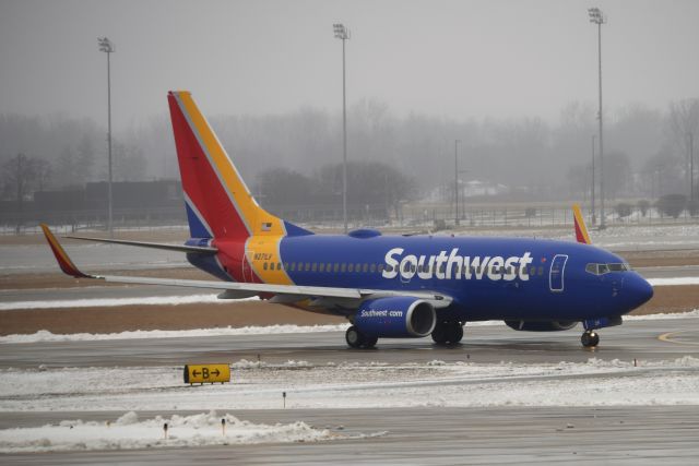 Boeing 737-700 (N271LV) - 01-29-21