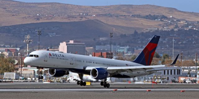 Boeing 757-200 (N557NW) - Arriving from Atlanta.