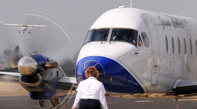 Beechcraft 1900 (N165YV)