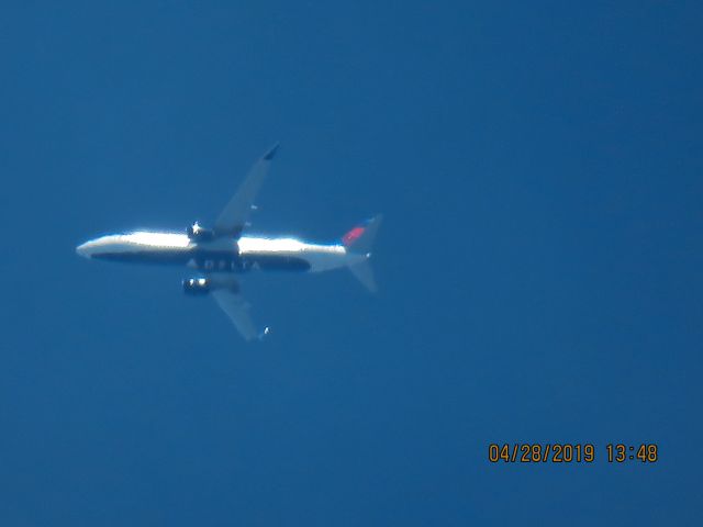 Boeing 737-900 (N901DN)