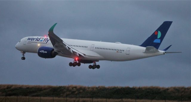 Airbus A350-900 (EC-NOI) - Santa Maria Island International Airport - LPAZ. December 13, 2021.