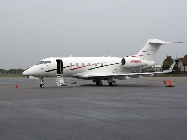 Bombardier Challenger 300 (N310VZ)