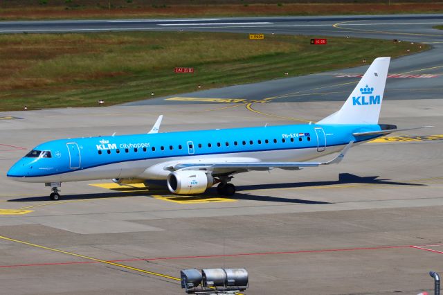 Embraer ERJ-190 (PH-EXV)
