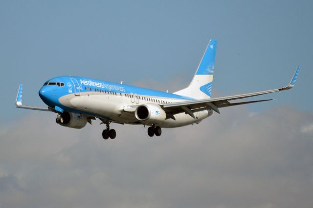 Boeing 737-700 (LV-GKT)