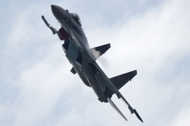 — — - Sukhoi SU-27, aerial display at Paris Air Show. Never disappoints.