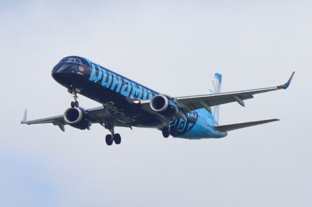 EMBRAER 195 (EW-400PO)