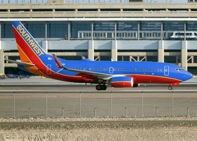 Boeing 737-700 (N273WN)