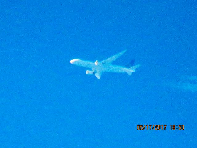 Boeing 777-200 (N222UA)