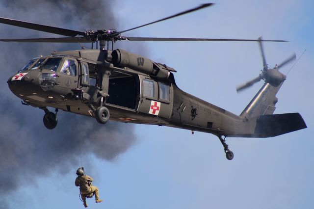 Sikorsky S-70 (8724626) - Wisconsin National Guard Demonstration. br /br /2nd Battalion, 104th Aviation Regiment. UH-60A Black Hawk. br /br /7/28/23