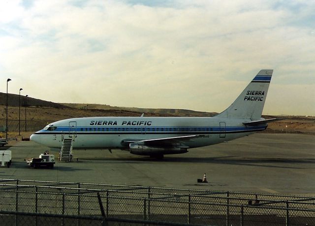 Boeing 737-200 (N703S) - KIFP- N703S of Sierra Pacific resting between charter flights at Laughlin-Bullhead City for the Casino Gamblers special flights.