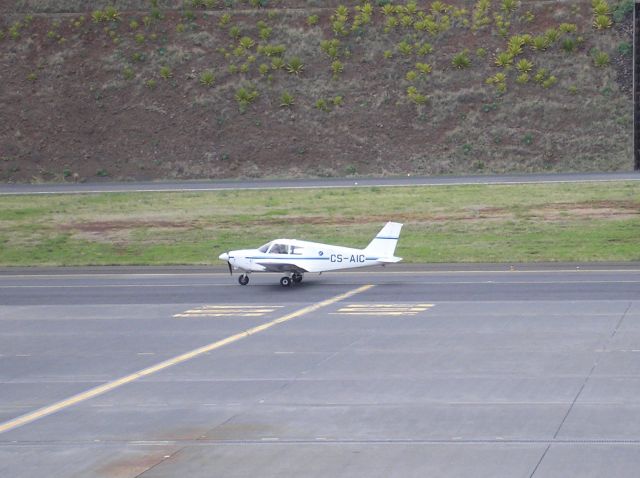 Piper Cherokee (CS-AIC) - Aero Clube da Madeira PA28-180