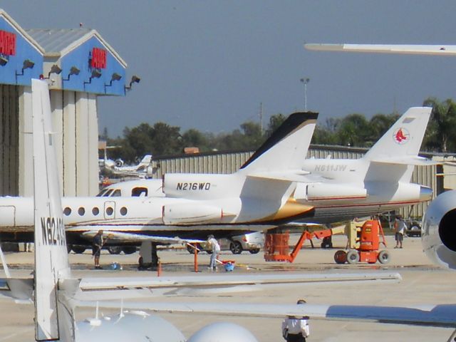 Dassault Falcon 900 (N611JW) - Red Sox jet