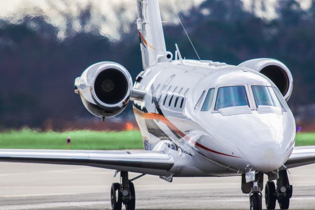 Cessna Citation III (N28TX) - This is a photo of N28TX, A Cessna 650 taxiing to the ramp at Atlanta's PDK executive airport. I shot this with my Canon 800mm lens. The camera settings were 1/2000 shutter, F5.6 ISO 250. I really appreciate POSITIVE VOTES AND POSITIVE COMMENTS. Please check out my other aircraft photography. Questions about this photo can be sent to Info@FlewShots.com