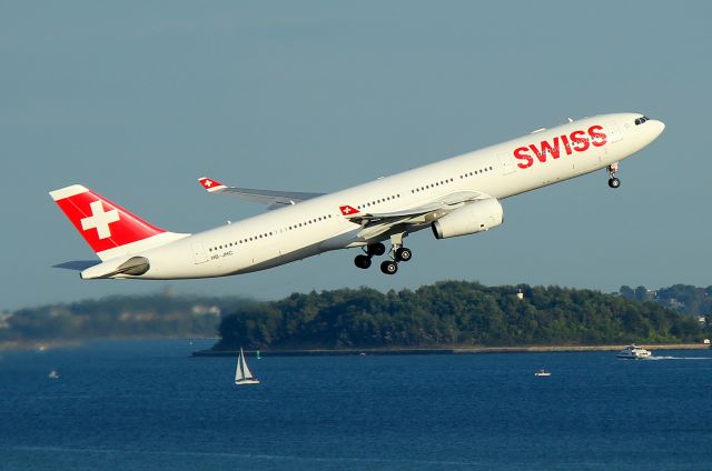 Airbus A330-300 (HB-JHC) - Swiss 55 Kilo departing back to Zurich