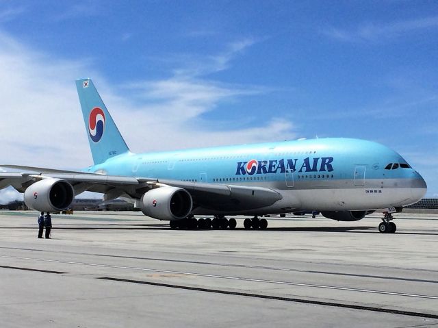 Airbus A380-800 (HL7613) - On taxing Out to Incheon (ICN/RKSI) 03 Mar 2018