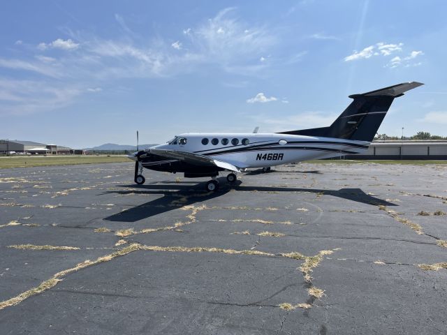 Beechcraft Super King Air 200 (N46BR)