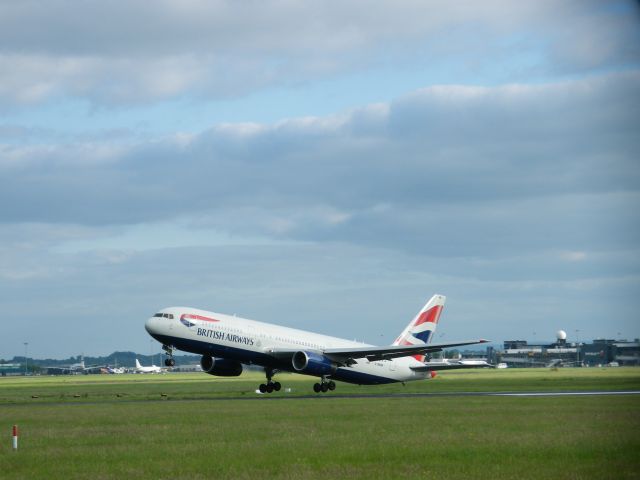 BOEING 767-300 (G-BNWA) - G BNWA BOEING 8767 BAW 9150 19/06/14