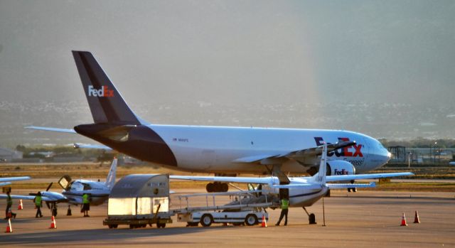 Airbus A300F4-600 (N665FE) - Headed out to Lubbock