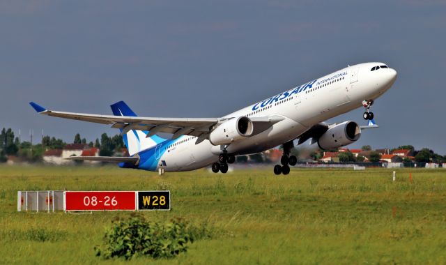 Airbus A330-300 (F-HSKY) - Take-off