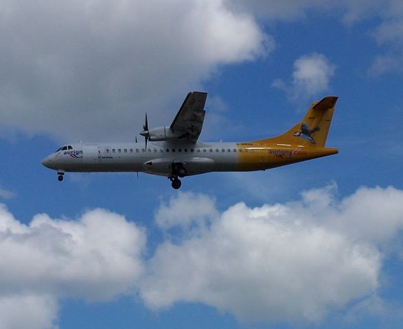 ATR ATR-72 (G-BWDA) - Photo taken Gatwick on 19/06/04 c/n 444