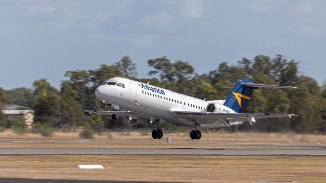 Fokker 70 (VH-NUZ)