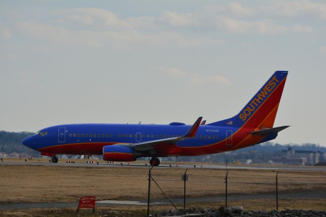 Boeing 737-700 (N754SW)