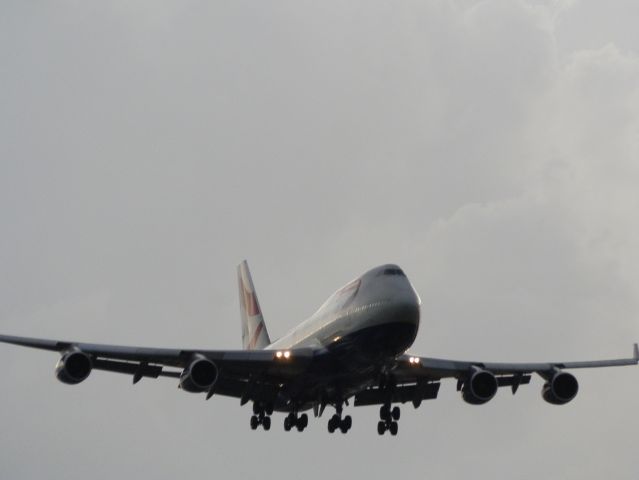 Boeing 747-400 (G-BNLE)