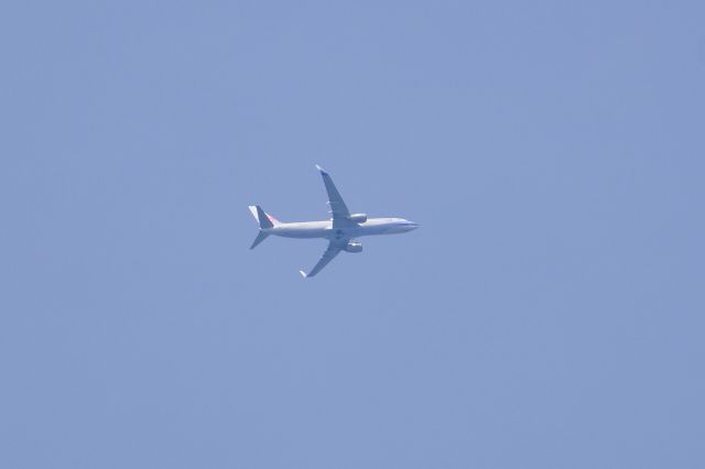 Boeing 737-800 (B-18609) - 自宅ベランダより。