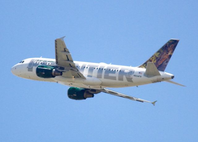 Airbus A319 (N934FR) - At DFW.