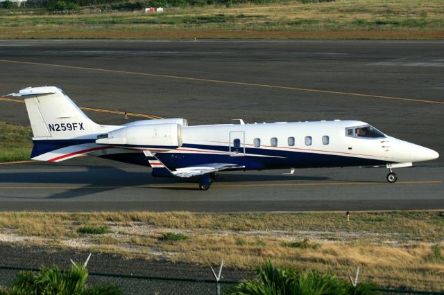 Learjet 60 (N259FX)