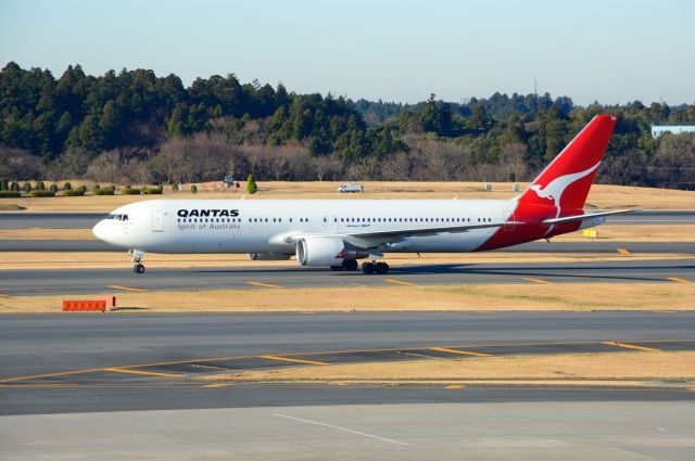 BOEING 767-300 (VH-OGU) - 2009/12/109