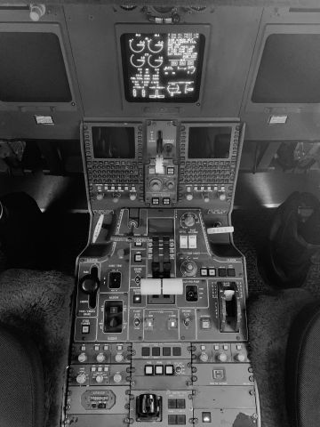 IAI Gulfstream G200 — - Flight deck 