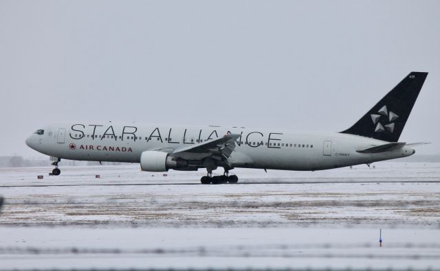 BOEING 767-300 (C-FMWY) - Star Alliance Livery