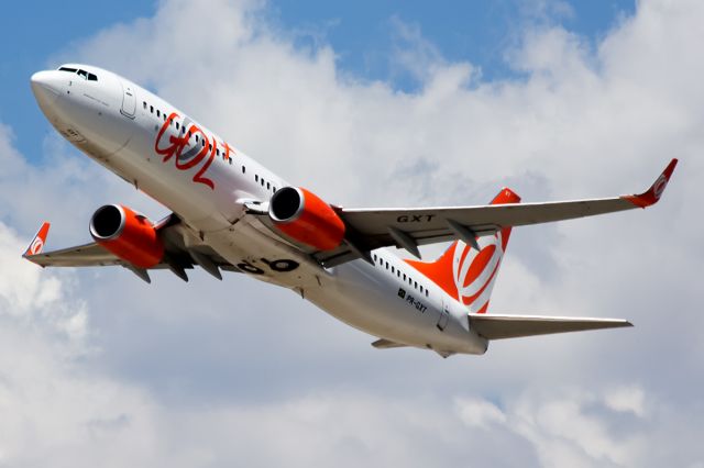Boeing 737-700 (PR-GXT)