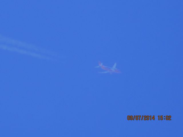 BOEING 737-300 (N395SW) - Southwest Airlines flight 2799 rom OKC to MDW over Southeastern KS.