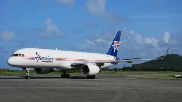 Boeing 757-200 (N192AN)