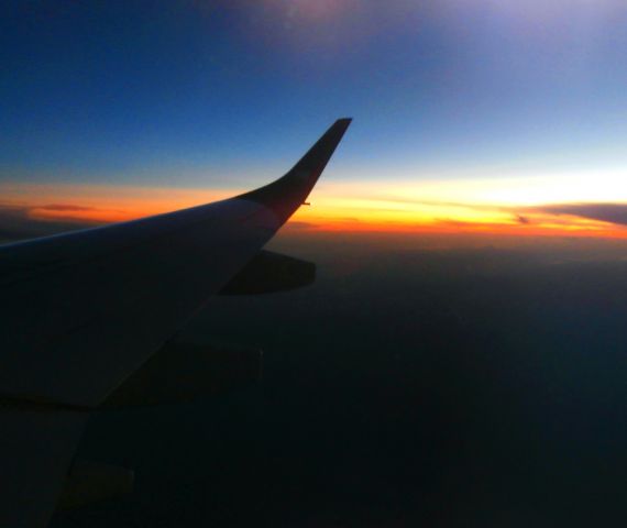 Embraer ERJ-190 (PR-AXL) - EMBRAER 190 FLYING OVER TOCANTINS-BRAZIL.