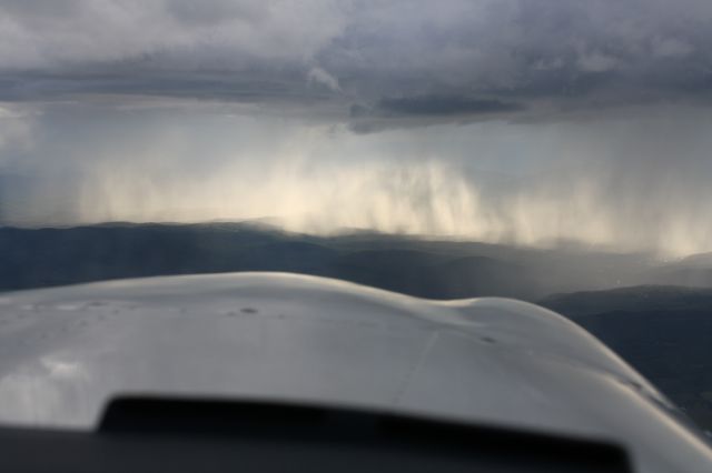 Piper Saratoga (N117SE) - flight over white mountains of NH between ME to VT