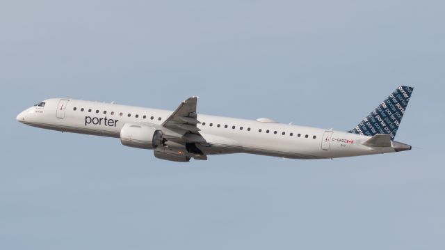 EMBRAER ERJ-190-400 (C-GKQZ)