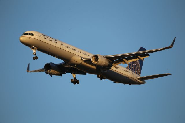 BOEING 757-300 (N78866)